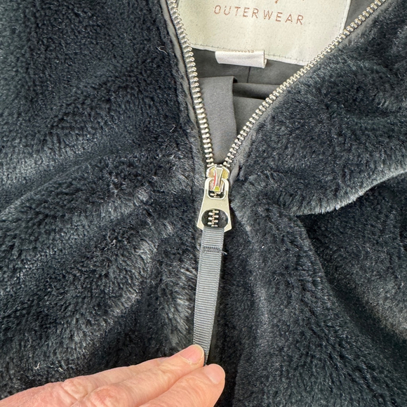 Revamped Women's fluffy black teddy coat - Picture 8 of 11